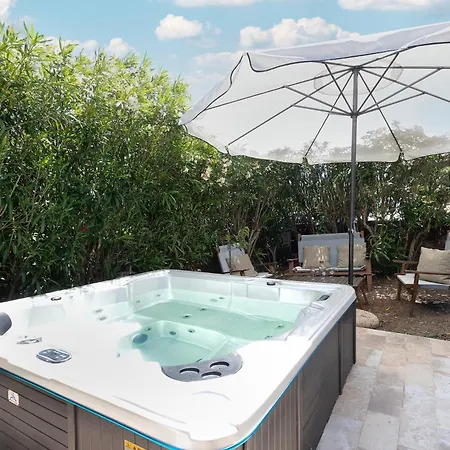 Jacuzzi 斯廷蒂诺
